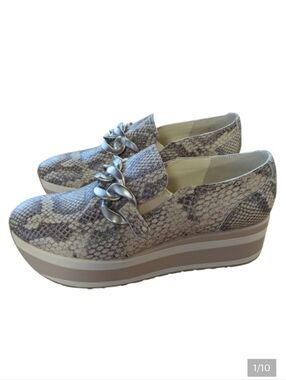 Dolce Vita Jhenee Snake Embossed Platform Loafer Sand Size 8